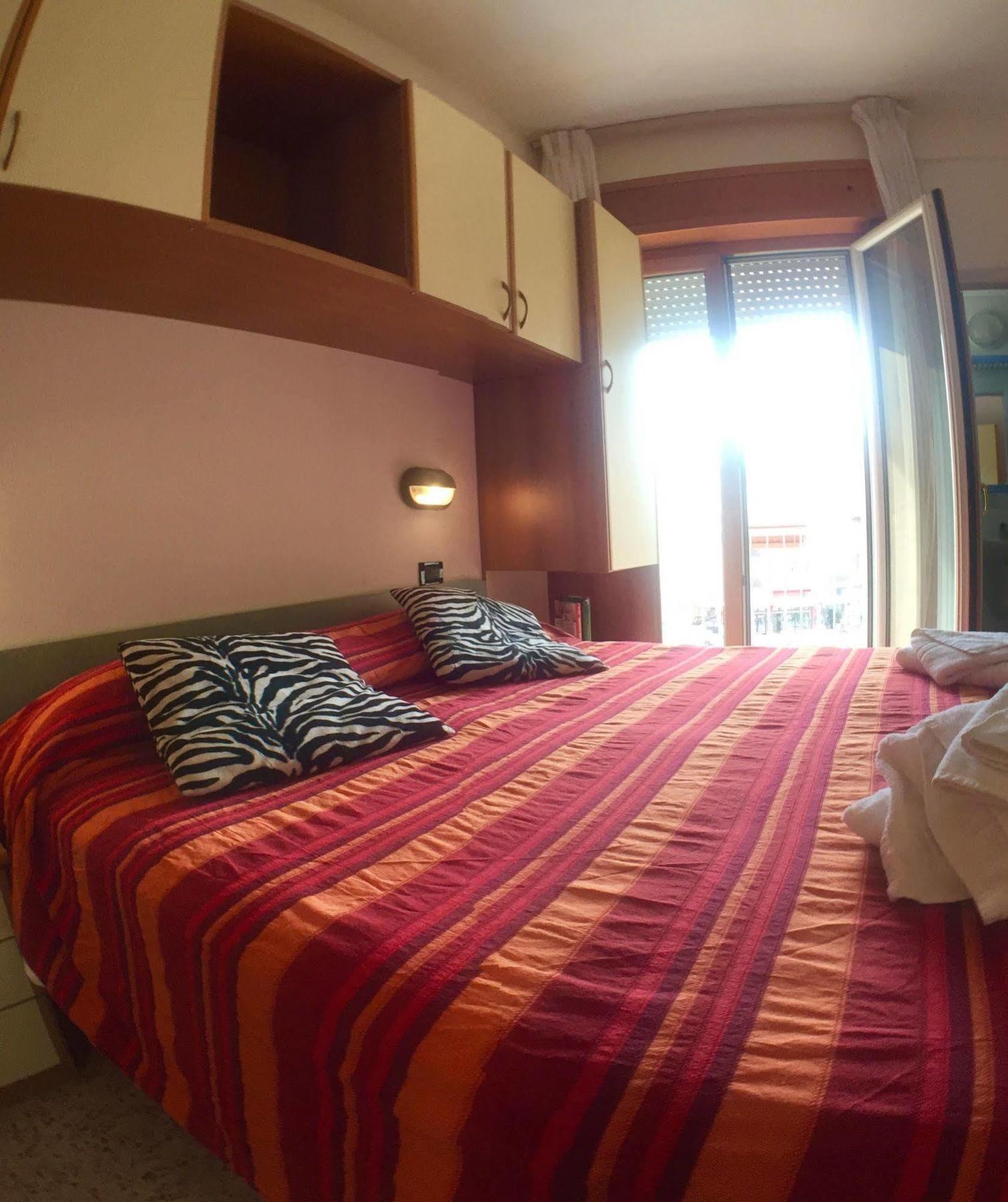 Hotel Mehari リッチョーネ エクステリア 写真